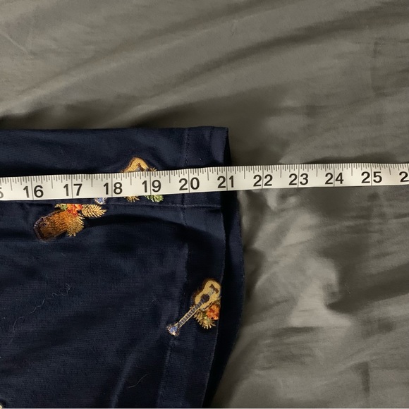 Tommy Bahama Shorts - Picture 6 of 7